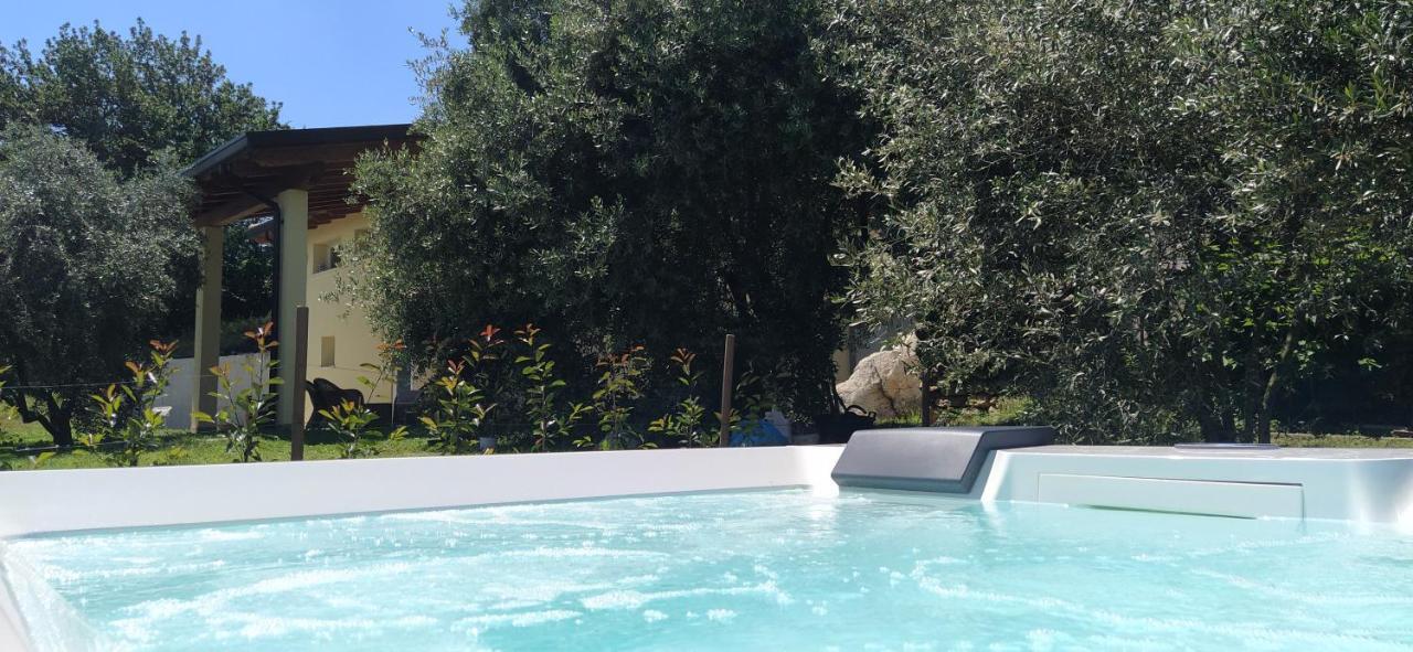 Carmen De Nella Eco Lodge 4* Caprino Veronese Eksteriør billede